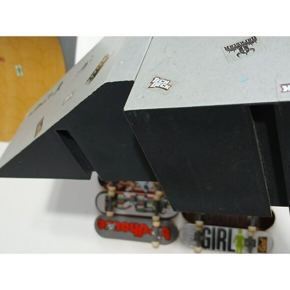 Tech Deck Lot of 14 Boards & Accessories & Ramps - Tony Hawk Skateboarding - Picture 10 of 13